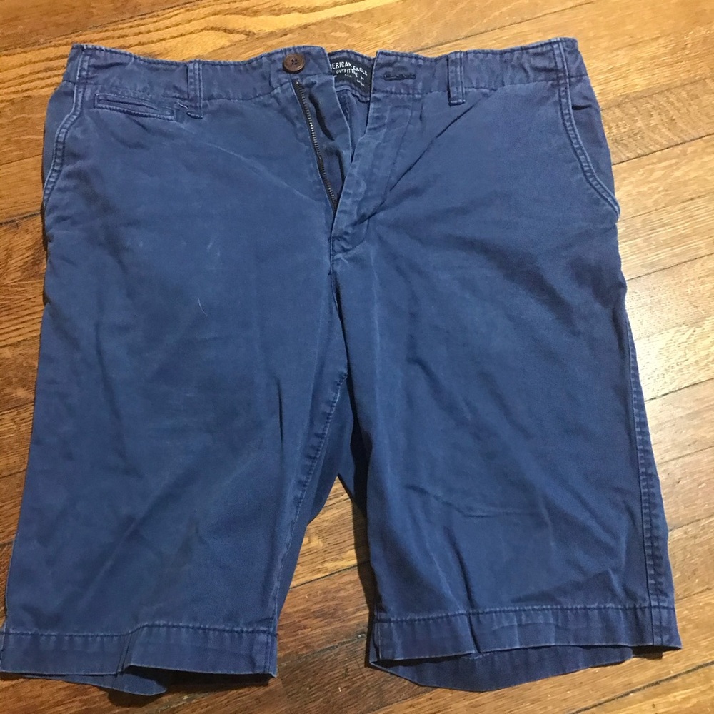 American Eagle shorts size 34